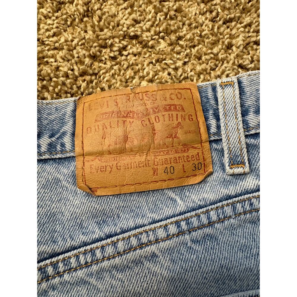 Vintage Levi's Light Wash Blue Denim Jeans Mens Size 40x30